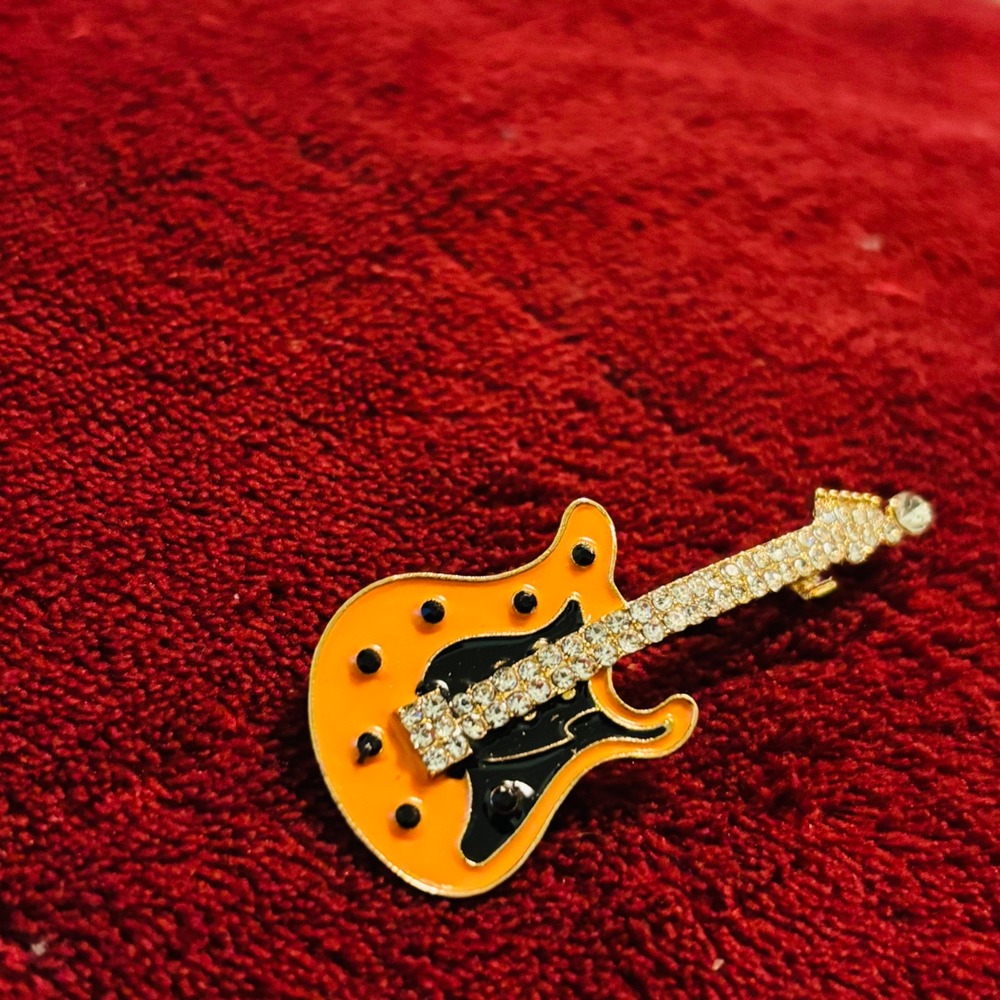 Orange Electric Guitar Brooch Rhinestone Enamel Gold Tone Music Pin